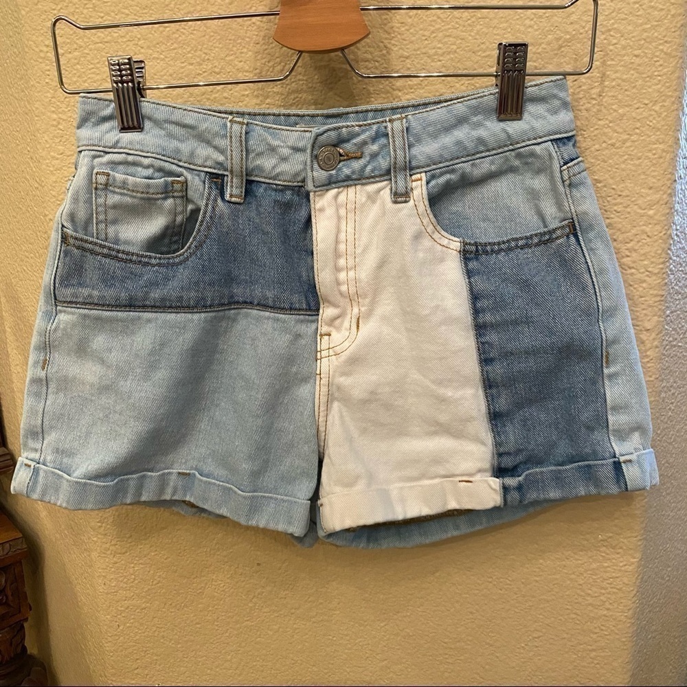 PACSUN Blue Color Block Mom Jean Shorts Size 25